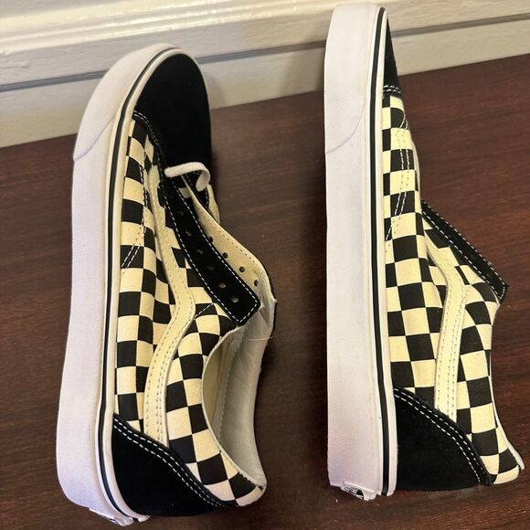 Vans Men's Black and Cream Old Skool Checkerboard Shoe size 9, new - Picture 7 of 9